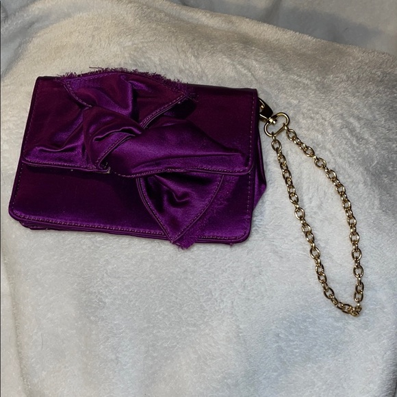 COPY - Bcbgmaxazzari Purple Wristlet / Satin - Cu… - Picture 1 of 12